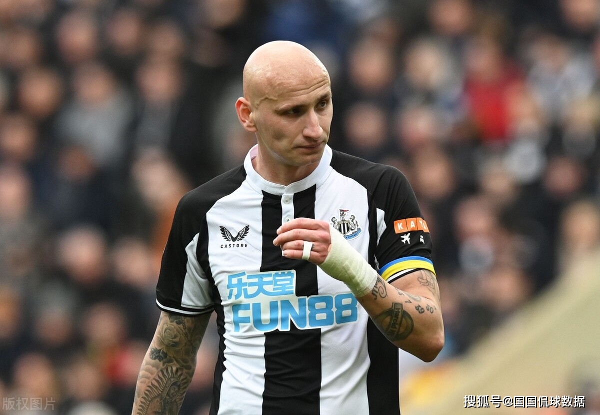 集结日体能课后，纽卡斯尔单刀错失备战意甲，管理层满意，球探报告显示潜力